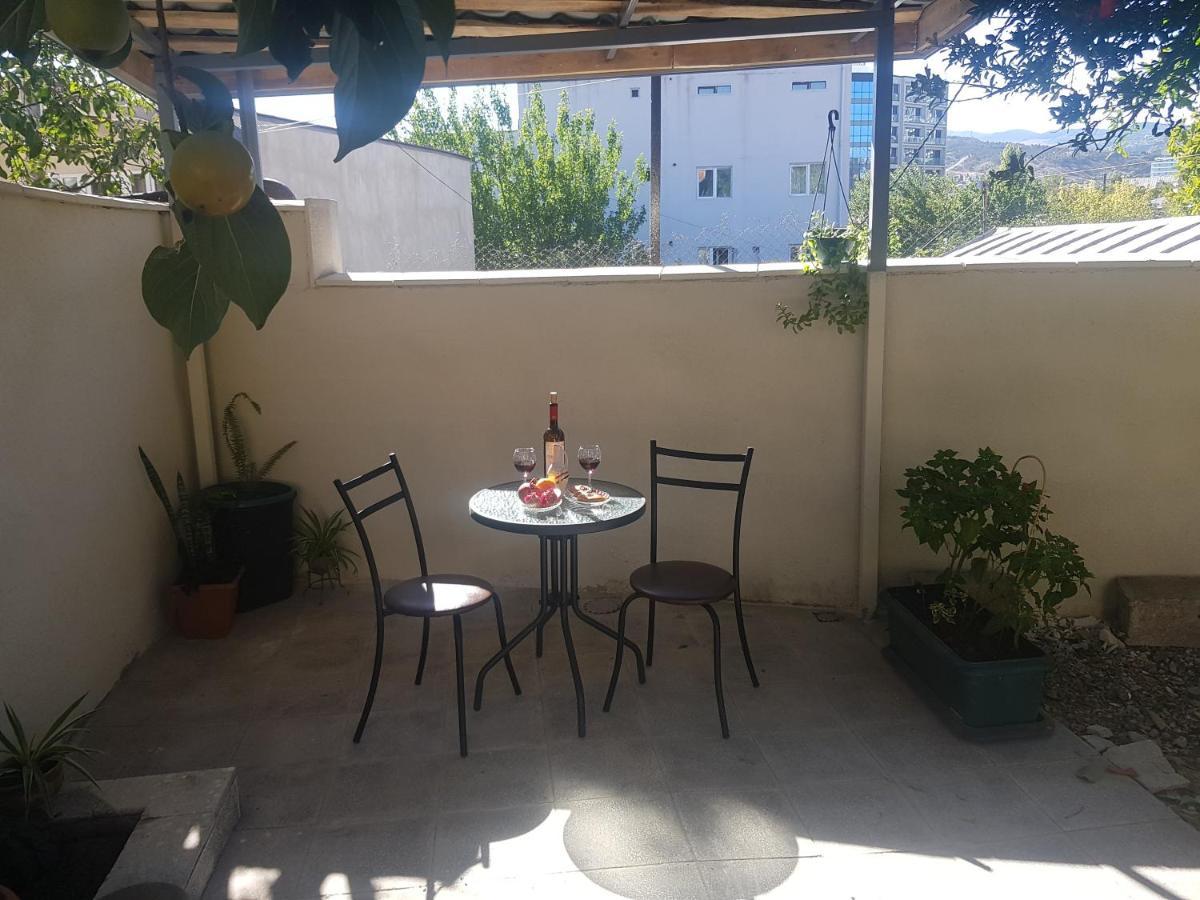 Домик У Куры Hotel Tbilisi Luaran gambar
